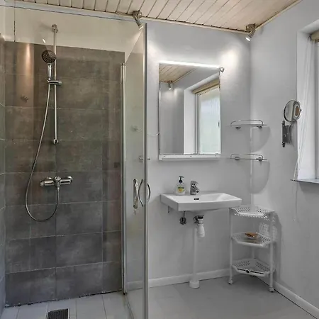 M326-vaeggerlose-tvetandvej-9 * Bøtø By